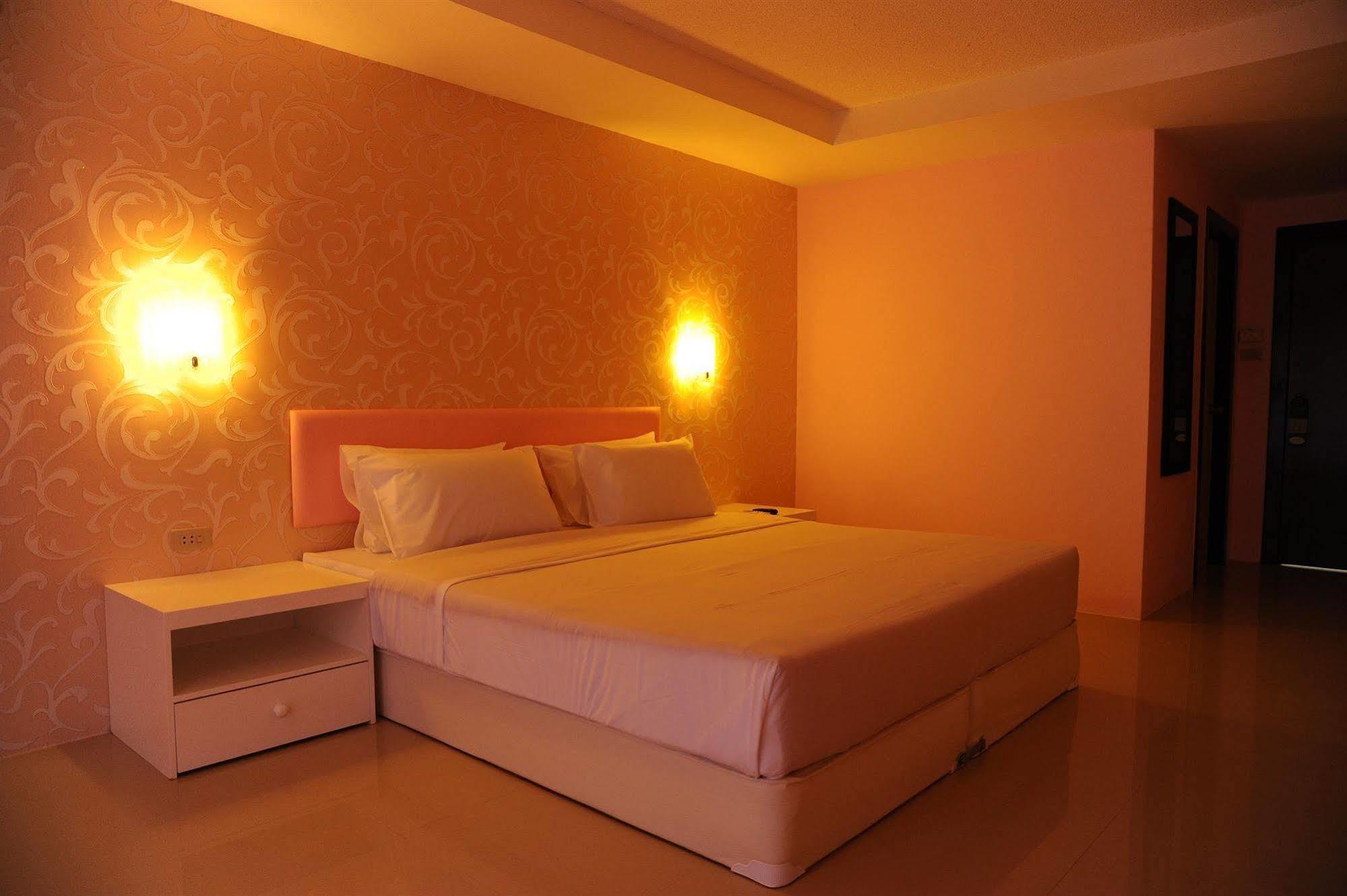 Angket Hip Residence Pattaya Exteriér fotografie