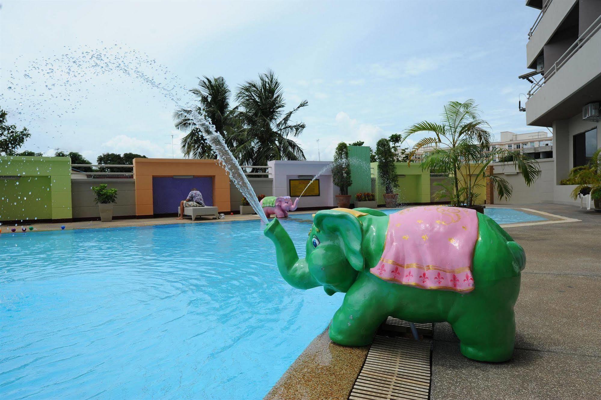 Angket Hip Residence Pattaya Exteriér fotografie